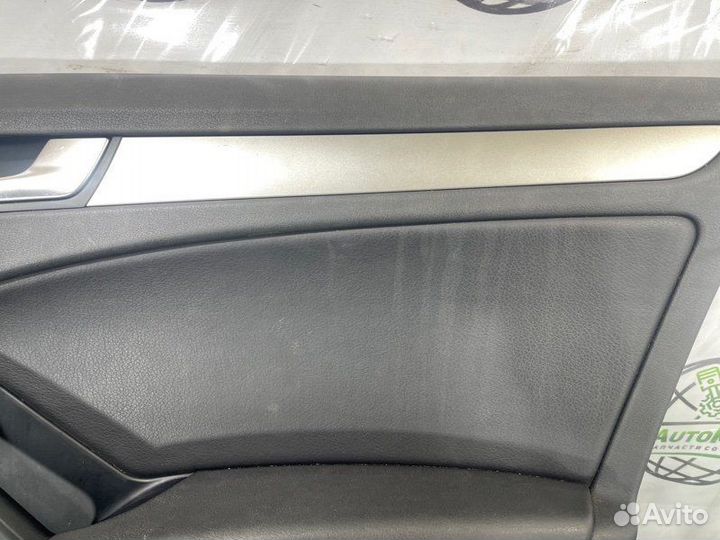 Обшивка дверей (комплект) Audi A4 B8 caeb 2011