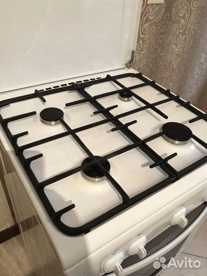 Газовая плита с духовкой