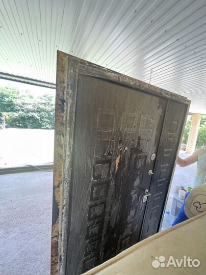Дверь входная металлическая уличная