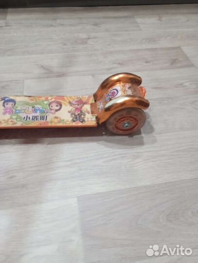 Продам детский самокат
