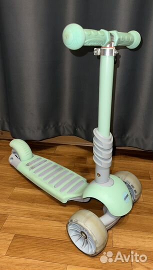 Самокат детский трехколесный