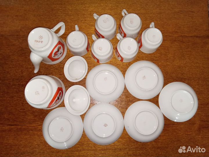Сервиз чайный фарфоровый