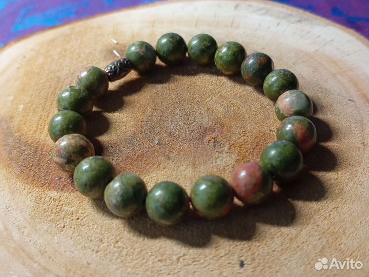 Браслет из Унакита