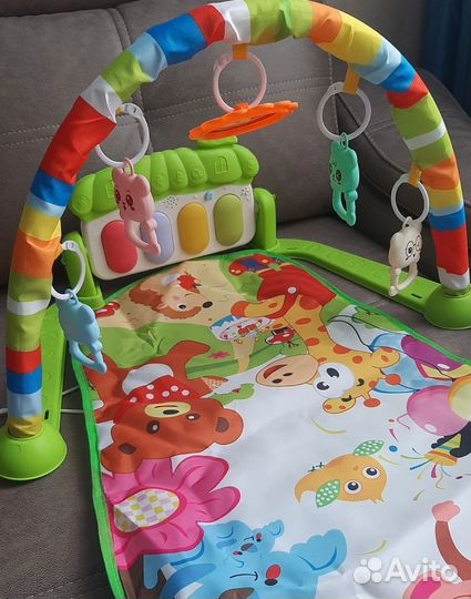 Развивающий коврик с пианино