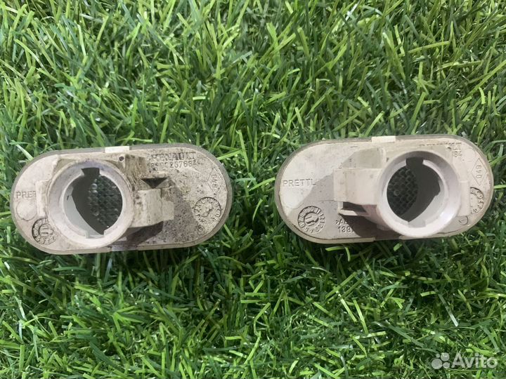 Повторитель поворота Renault Logan