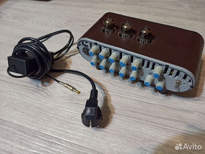 Ламповый гитарный преамп с оконечником