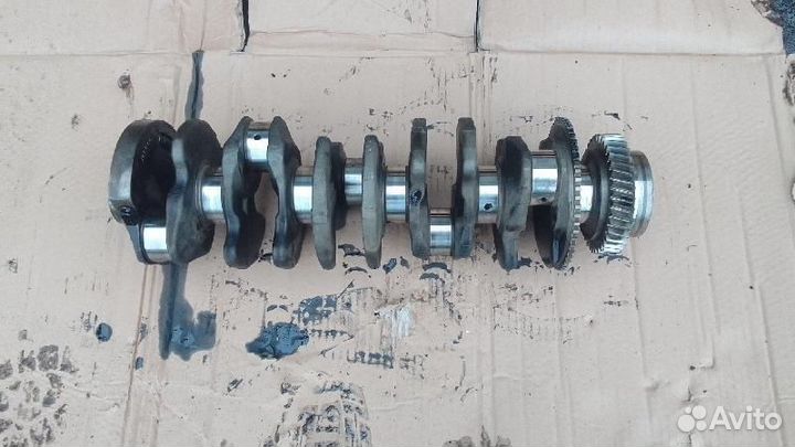 Коленвал Volkswagen Transporter T5