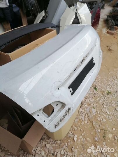 Крышка багажника Nissan Almera g15