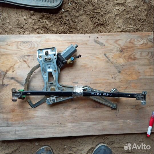 Стеклоподъёмник с моторчиком Mercedes W163