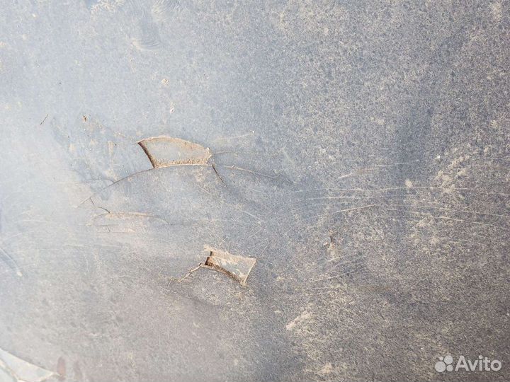 Капот митсубиси миника 1997года