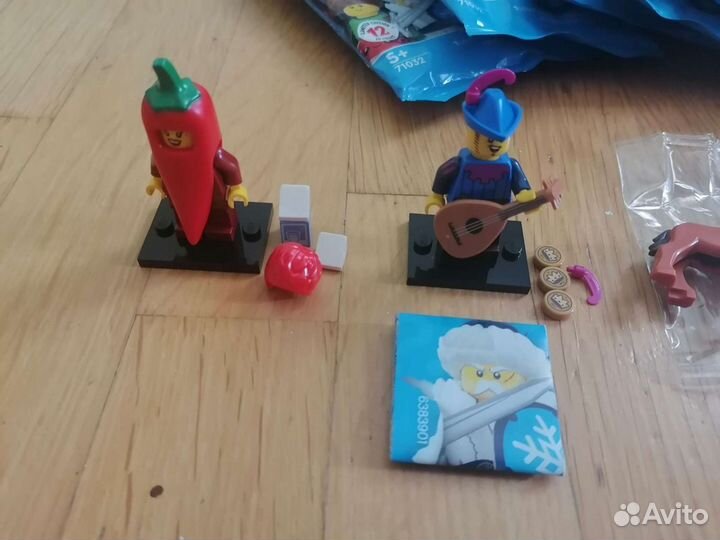 Коллекционные фигурки серия 22