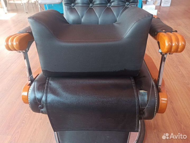 Сиденье детское для парикмахера