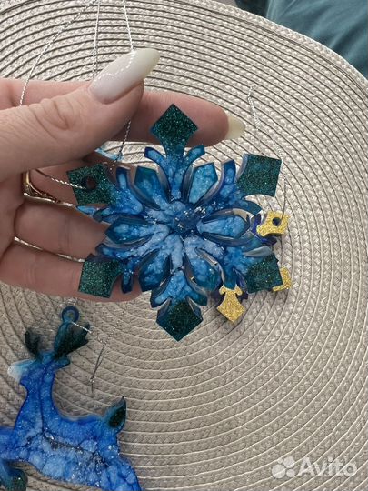 Елочные игрушки из эпоксидной смолы