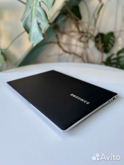 Ультрабук Samsung Ativ Book 9 Plus NP940X3K-K02US