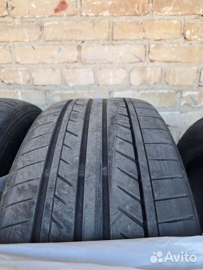 Goodyear Eagle LS EXE 225/55 R17