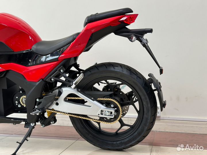 Электромотоцикл BMW RR