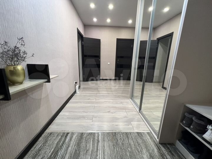 2-к. квартира, 60 м², 14/16 эт.