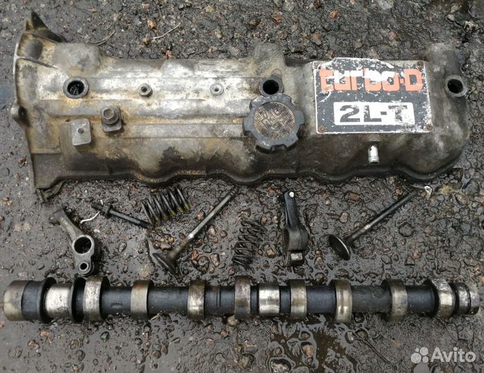 Распредвал оригинал Toyota 2L / 2LT