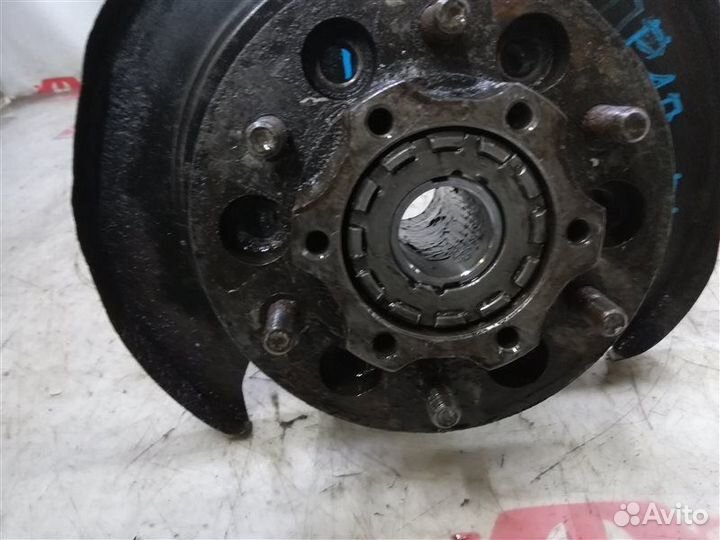 Кулак поворотный передний правый Nissan Patrol