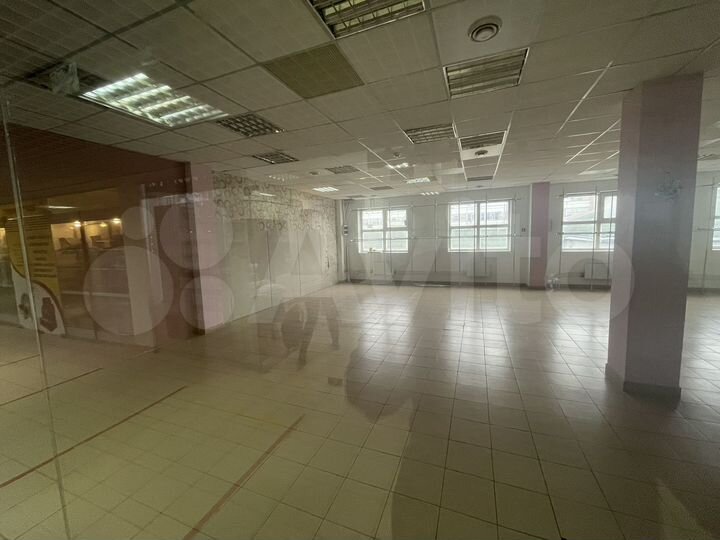 Торговая площадь, 110 м²