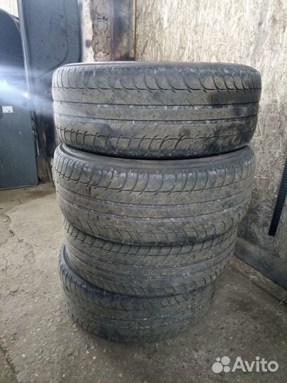 Bfgoodrich G-Grip 215/55 R17 94W