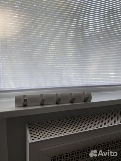 Вешалка для одежды настенная