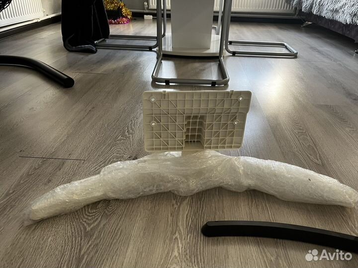 Подставка под телевизот LG