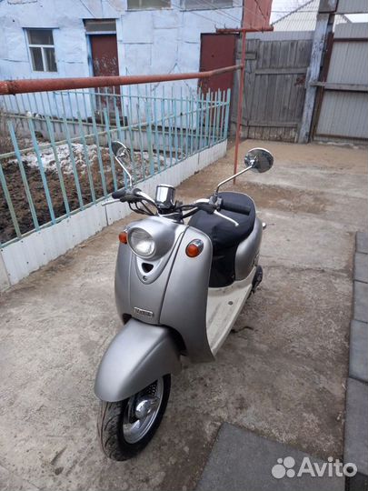 Продам скутер Yamaha Vino 5AU