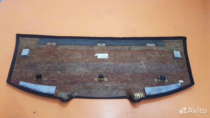 Полка задняя на Skoda Superb