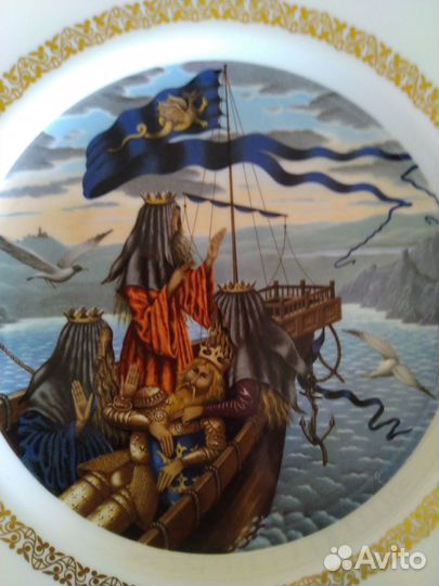 Тарелка Король Артур Royal Worcester морская тема