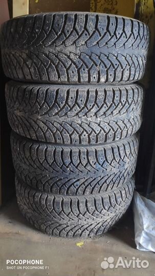 Nokian Tyres Hakkapeliitta 4 235/60 R16
