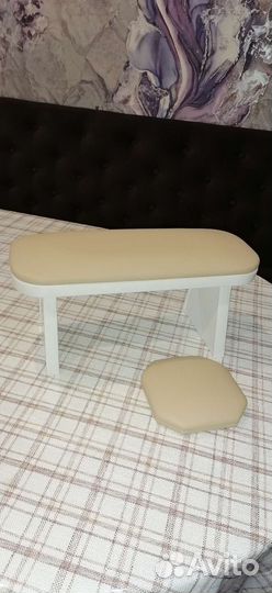 Подставка для рук маникюра новая