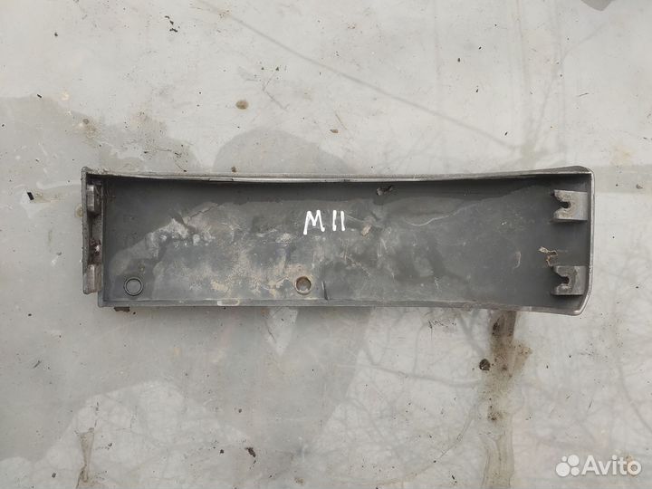 Планка заднего фонаря Ниссан прерия м11