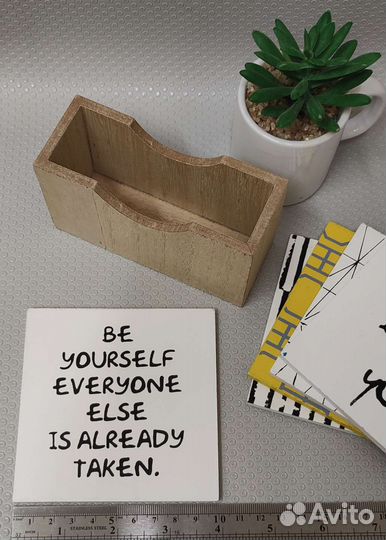 Набор подставок под чашку Красный куб