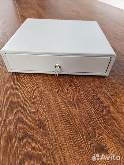 Ящик для денег