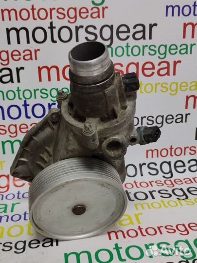 Водяная помпа насос N63 Bmw 7 F01 F02 N63 2010