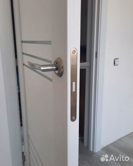 Дверь межкомнатная новая в коробке