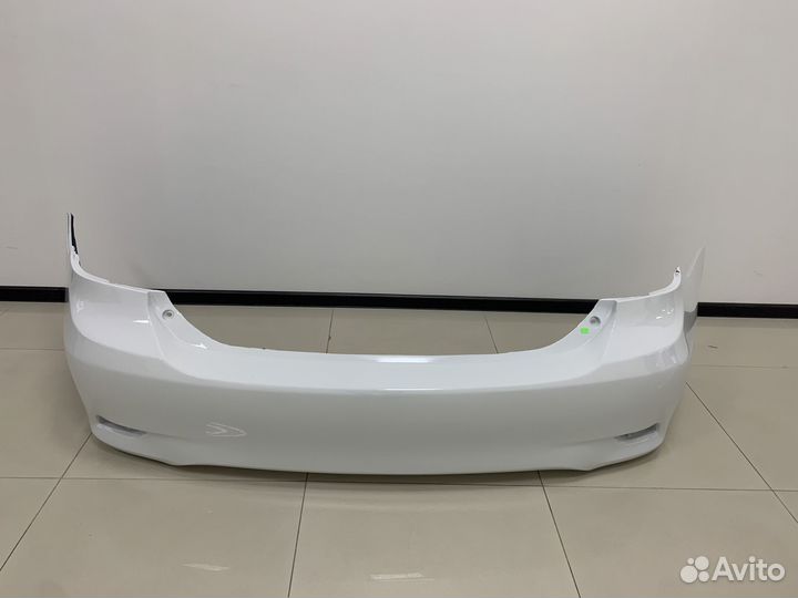 Задний бампер Toyota Corolla