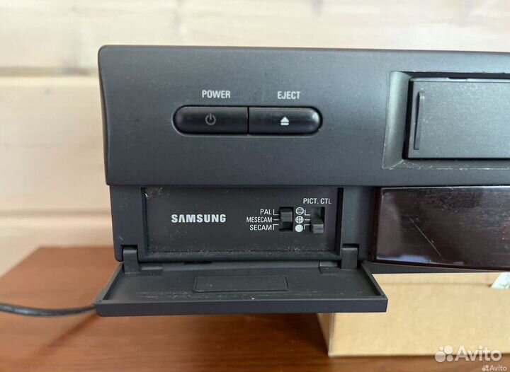 Видеомагнитафон Samsung SV-70 рабочий
