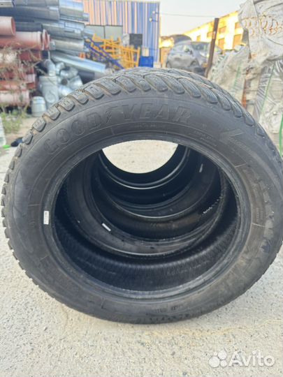 Goodyear Ultragrip Ice Arctic 225/55 R17 T