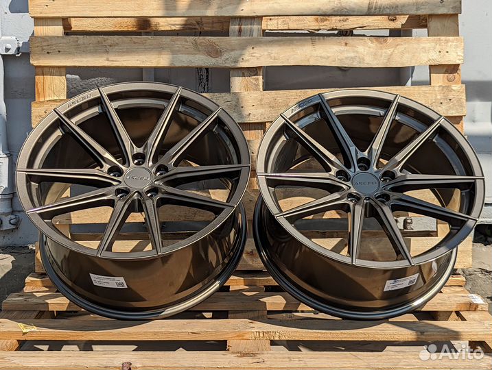 Диски оригинал Arceo R19 на Ford Mustang Stinger