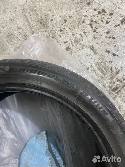 Windforce Snowblazer UHP 225/45 R19 и 255/35 R19