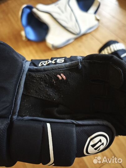 Краги хоккейные warrior alpha qx5 (sr 36cm)