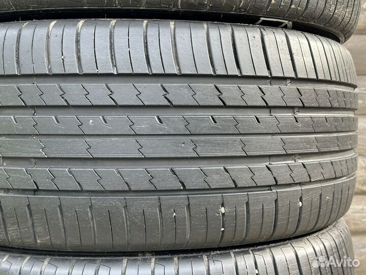 Tracmax X-Privilo RS01+ 275/40 R20 и 315/35 R20 106Y