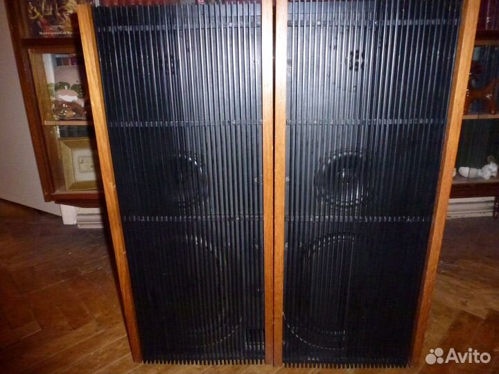 Акустика Cambridge Audio R40 Transmission Line