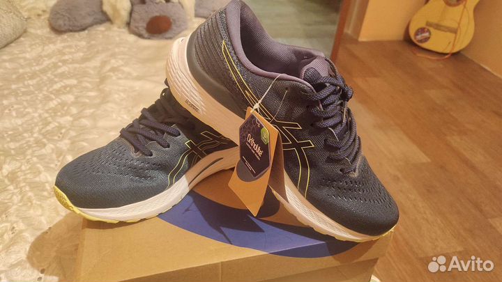 Кроссовки asics