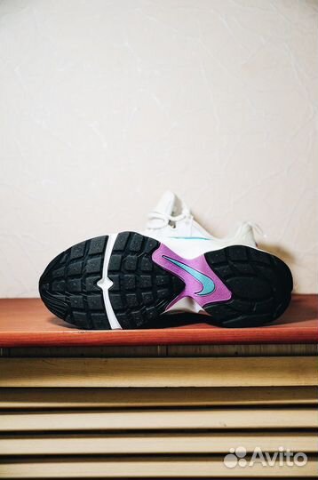 Кроссовки nike 42,5р оригинал