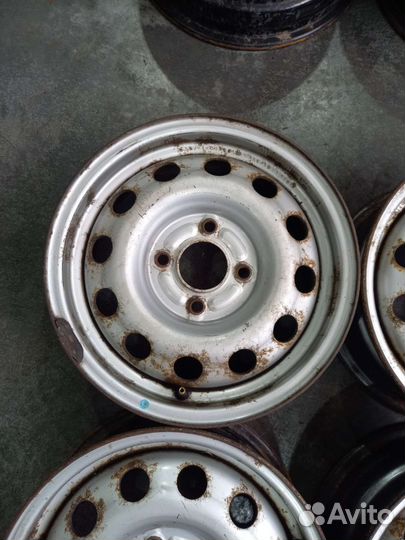 Штампованные диски Ford R14