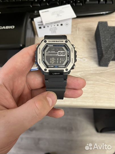 Casio MWD-110H-8B