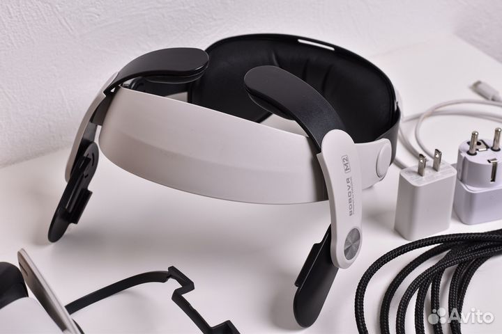 Продам шлем VR Oculus Quest 2 256gb